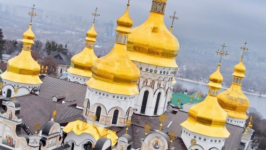 Złote kopuły cerkwi w Kijowie