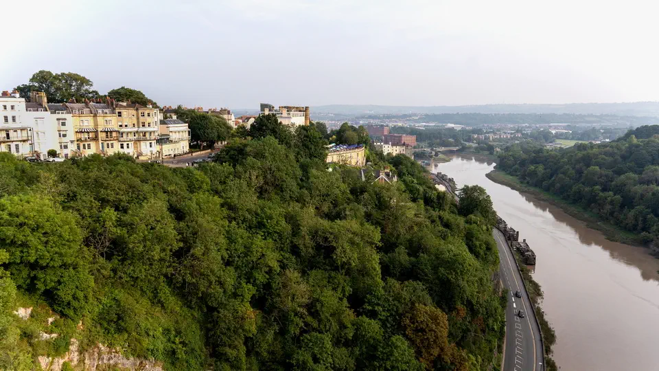 Rzeka Avon płynąca przez Bristol.