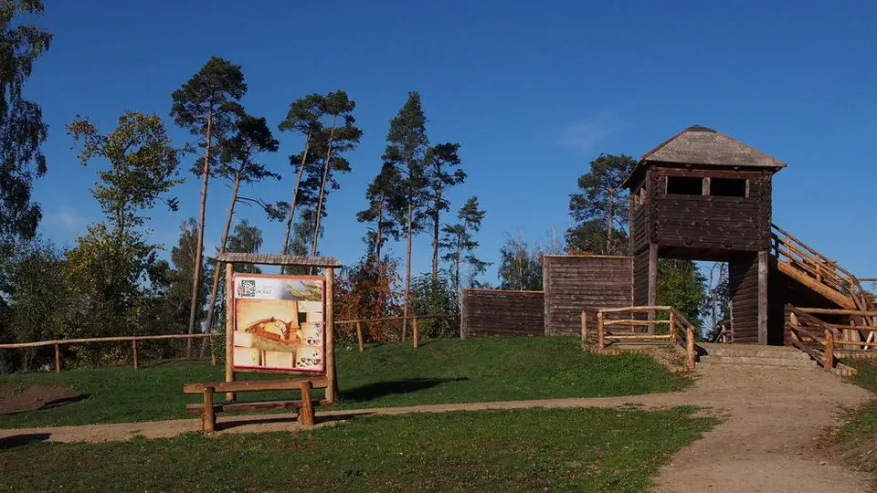 Kasztelania Raciąż, grodzisko w Borach Tucholskich w województwie kujawsko-pomorskim.