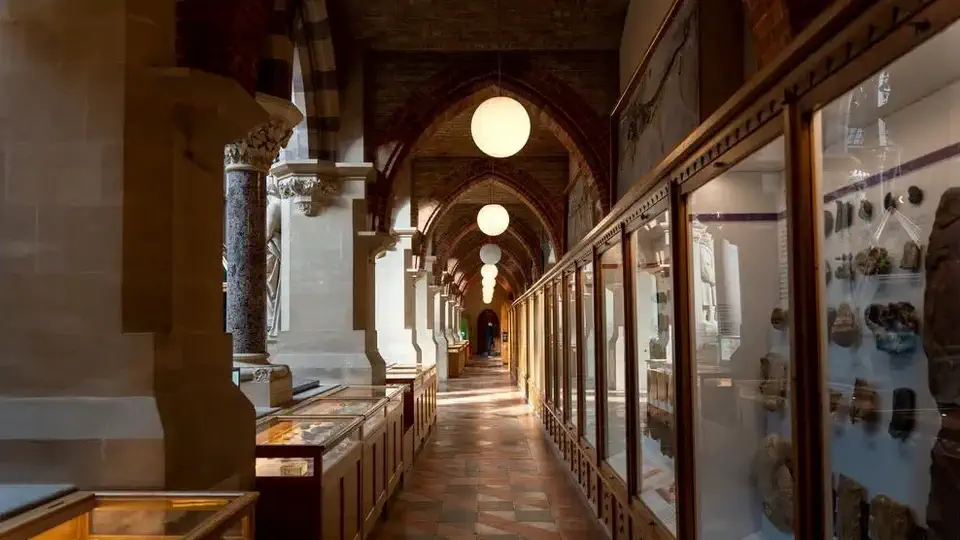 Wnętrze muzeum w Oxfordzie. 