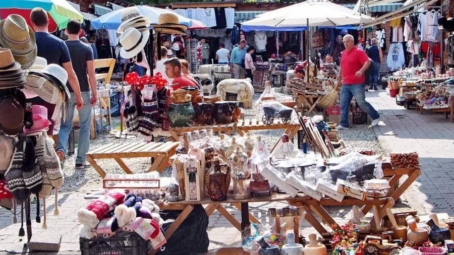 Zamek Drakuli w Branie. Bazar przy zamku Drakuli w Bran