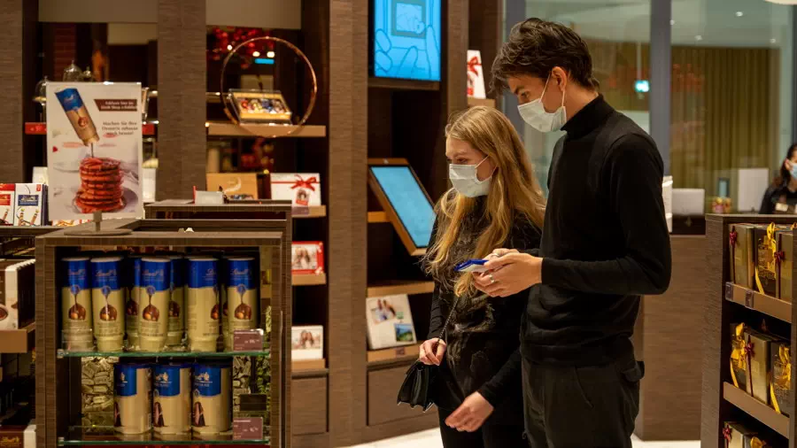 Fabryka szwajcarskiej czekolady Lindt w Zurychu. Sklep z upominkami w Muzeum Czekolady Lindt