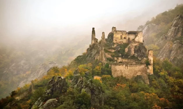 Zamek Durnstein w Austrii niezwykłe historie i ciekawostki