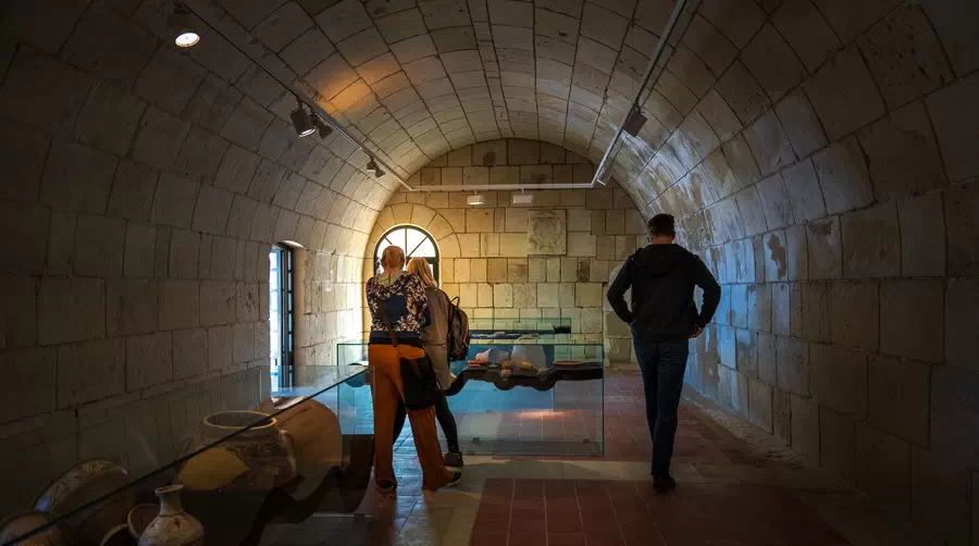 Zamek świętej Barbary Alicante i muzeum historii