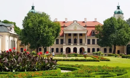Pałac w Kozłówce i Muzeum rodziny Zamoyskich