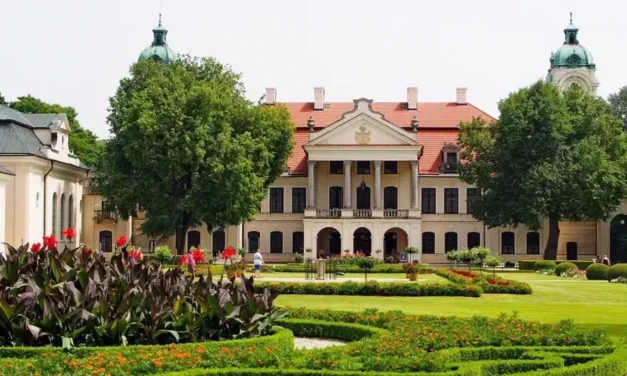 Pałac w Kozłówce i Muzeum rodziny Zamoyskich