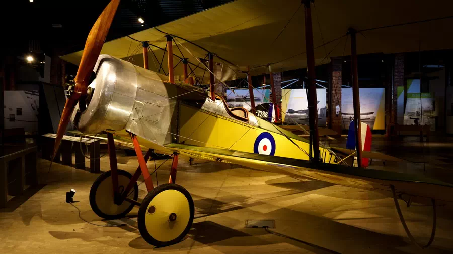 Samolot Bristol Scout z muzeum w Bristolu