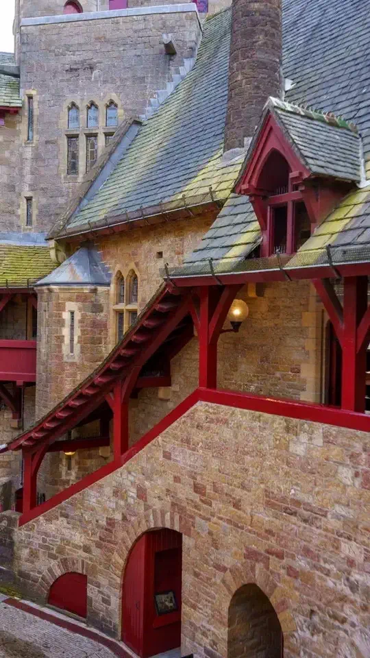 Zamek Castell Coch w Walii.