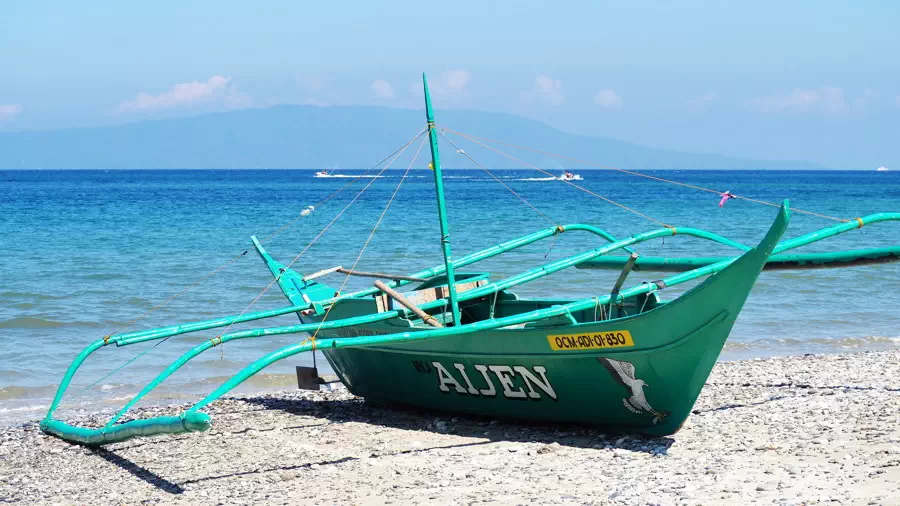 Zielona łódź bangka z Filipin