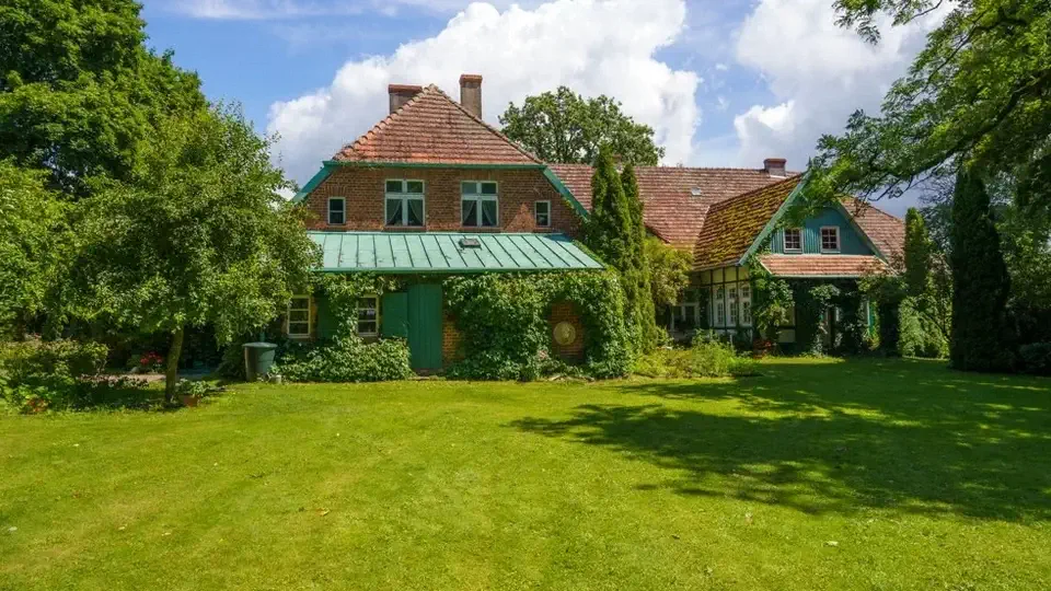 Dworek w Sikorzynie na Kaszubach gniazdo rodowe Wybickich