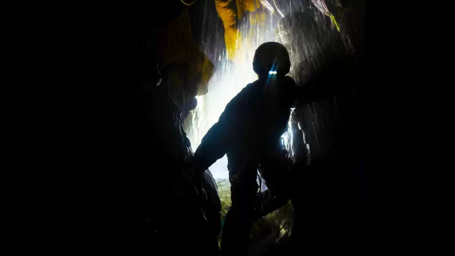 Jaskinia Niedźwiedzia głęboko pod ziemią