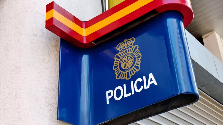 Jak kupić dom lub mieszkanie w Hiszpanii. Numer NIE w Hiszpanii wyrabia się na policji