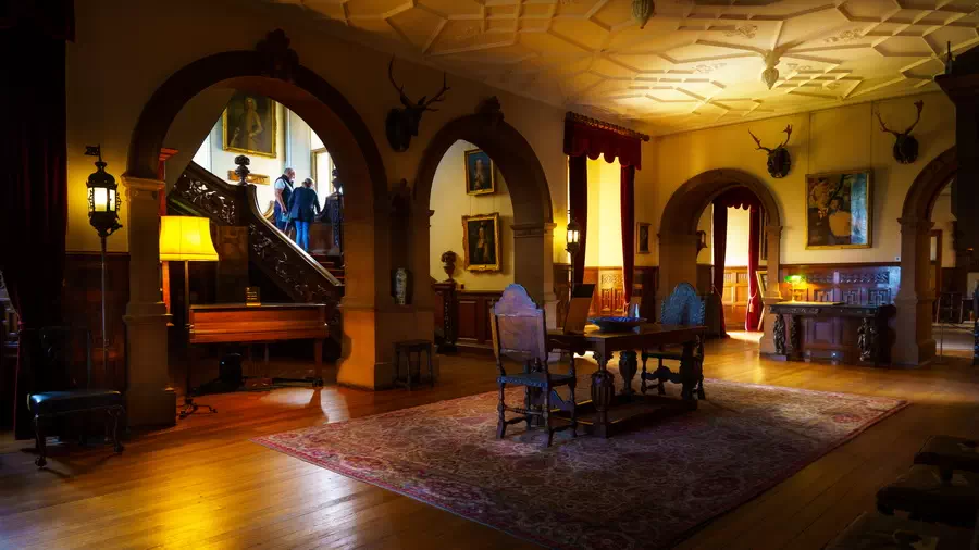 Hol zamku Dunster Castle