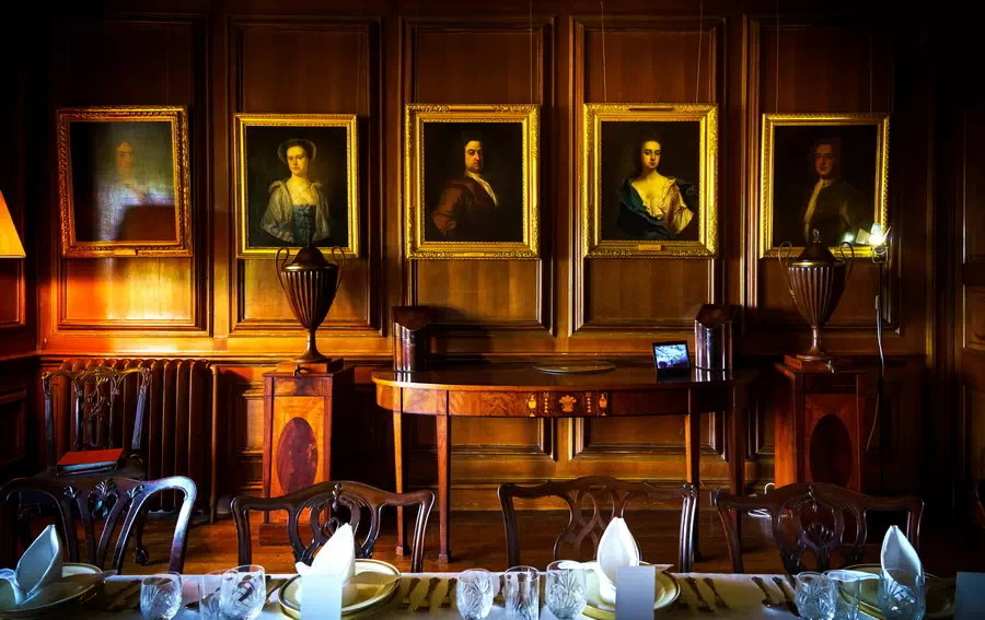 Jadalnia na zamku Dunster Castle 