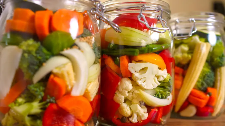 Kiszone warzywa w słoikach