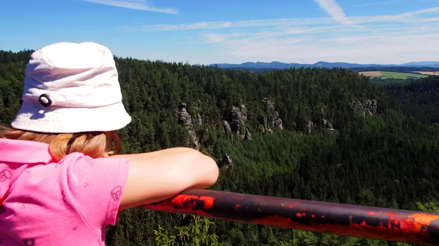 Teplickie Skały w Czechach taras widokowy