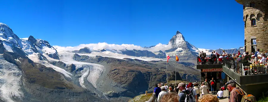 Góra Matterhorn w Szwajcarskich Alpach