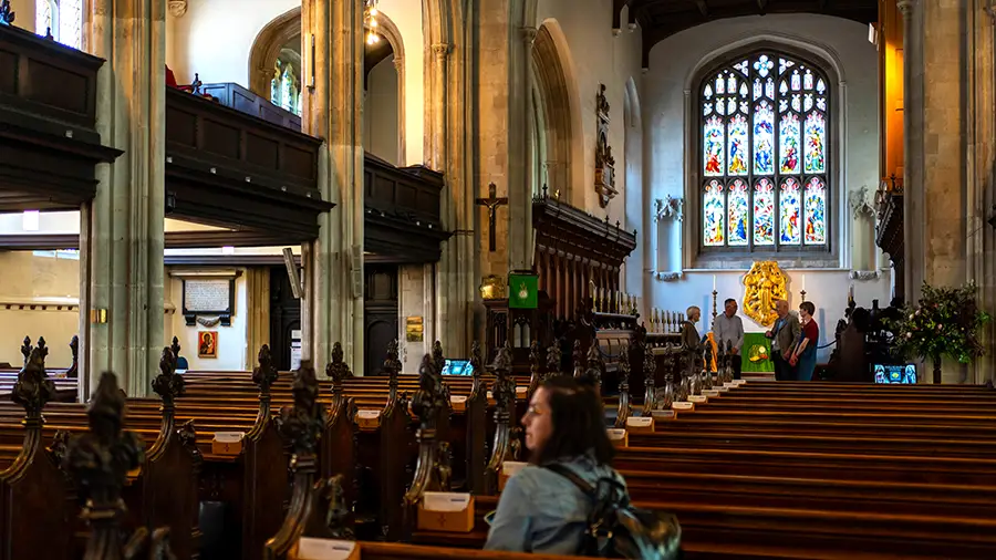 Kościół Great St Mary w Cambridge wnętrze