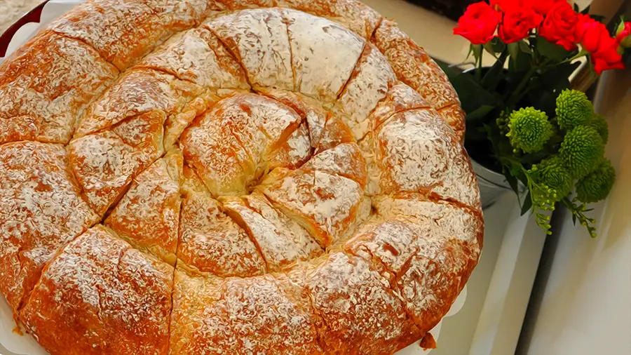 Ciasto Ensaimada z Majorki. Jedzenie, słodycze, ciasto, placek