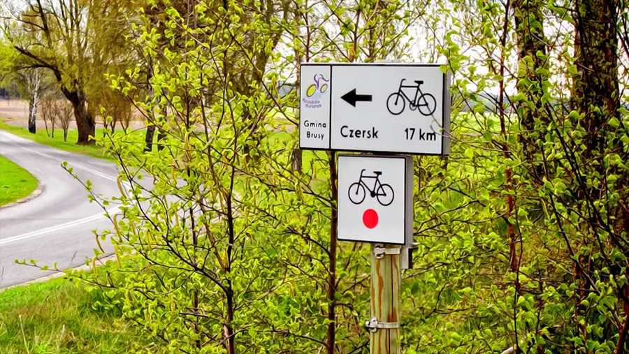 Czerwony szlak to jeden z odcinków Kaszubskiej Marszruty