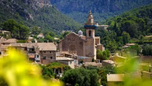 Miasteczko Valldemossa na Majorce.