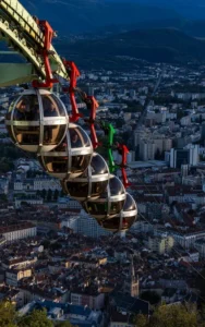 Grenoble we Francji.