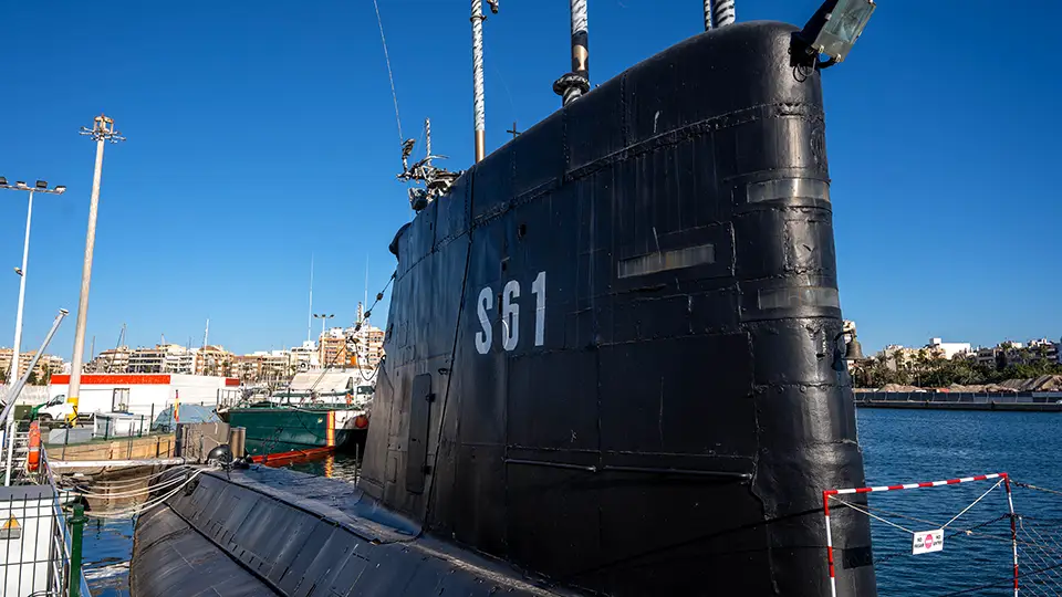 Łódź podwodna Delfin z muzeum w Torrevieja