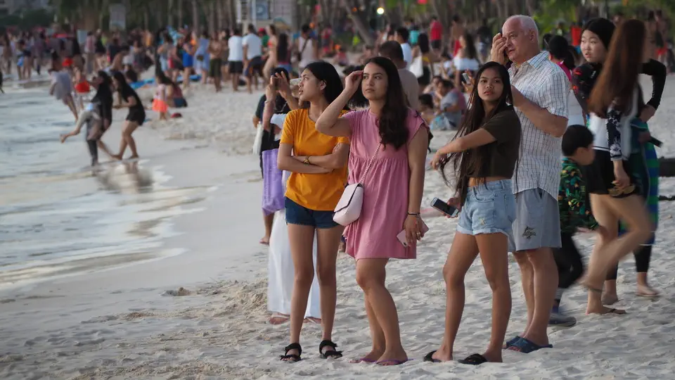 Boracay na Filipinach pełna turystów