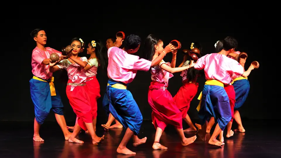 Khmerskie tancerki z Phnom Penh w Kambodży