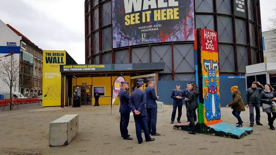 Ślady po murze berlinskim