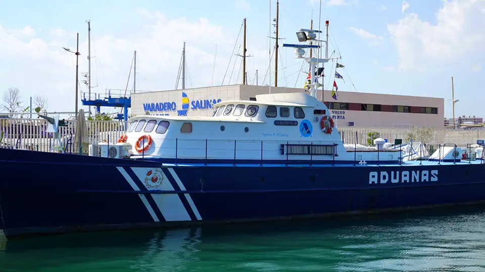 Módź patrolowa z muzeum w Torrevieja