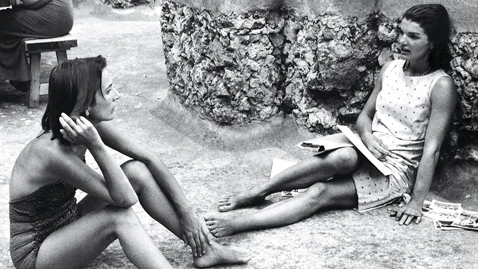 Siostry Bouvier na starej fotografii