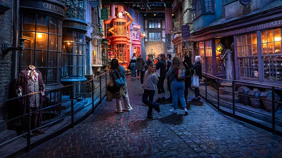 Zwiedzanie Warner Bros Studio w Londynie. Harry Potter i ulica Pokątna
