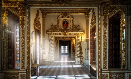 Pałac Książęcy w Gandii popularna atrakcja turystyczna