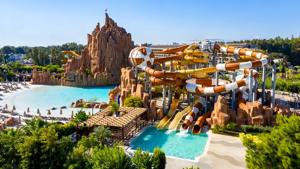 Wodny park rozrywki w The Land of Legends Turcja