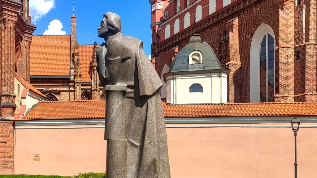 Wilno, Litwa i pomnik Adama Mickiewicza 