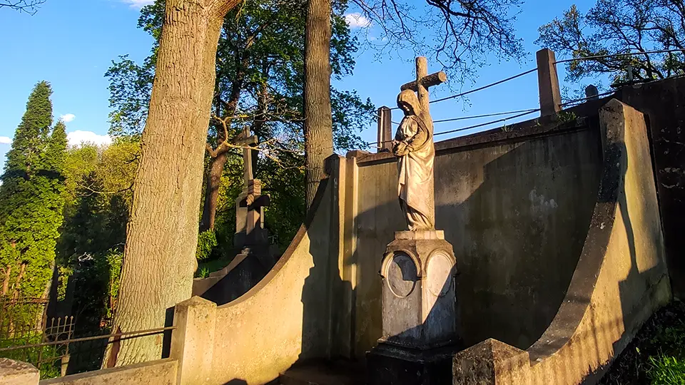 Wilno, Litwa i cmentarz na Rossie