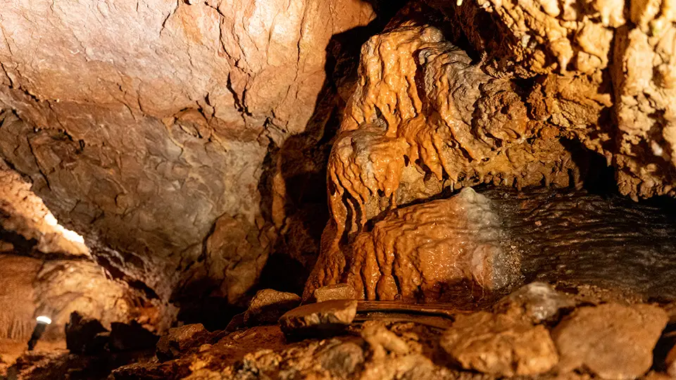 Jaskinia i podziemia