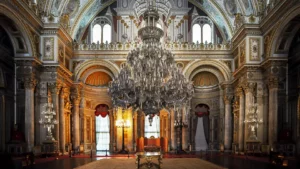 Pałac Dolmabahce w Stambule sala Tronowa