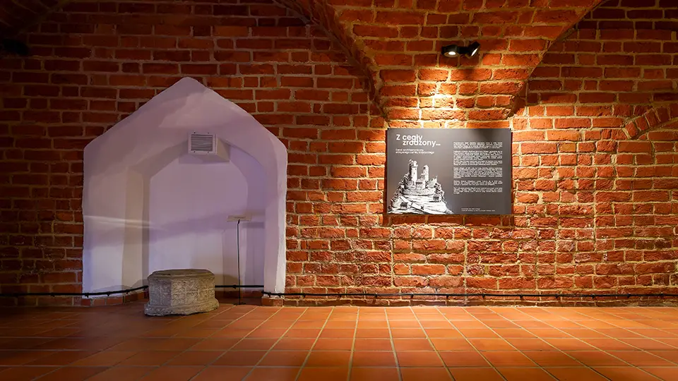 Muzeum archeologiczno-historyczne w Elblągu wystawa Z cegły zrodzony