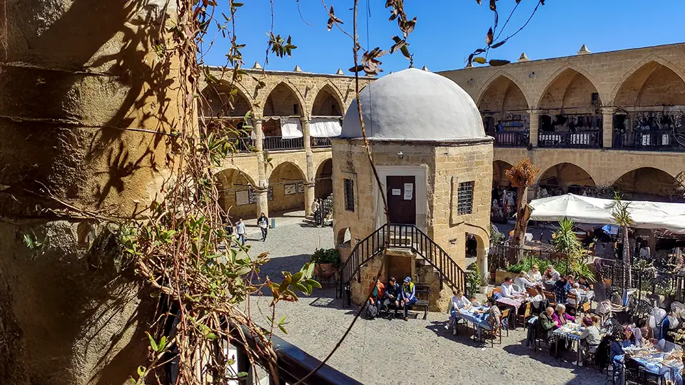 Cypra i miasto Nikozja 