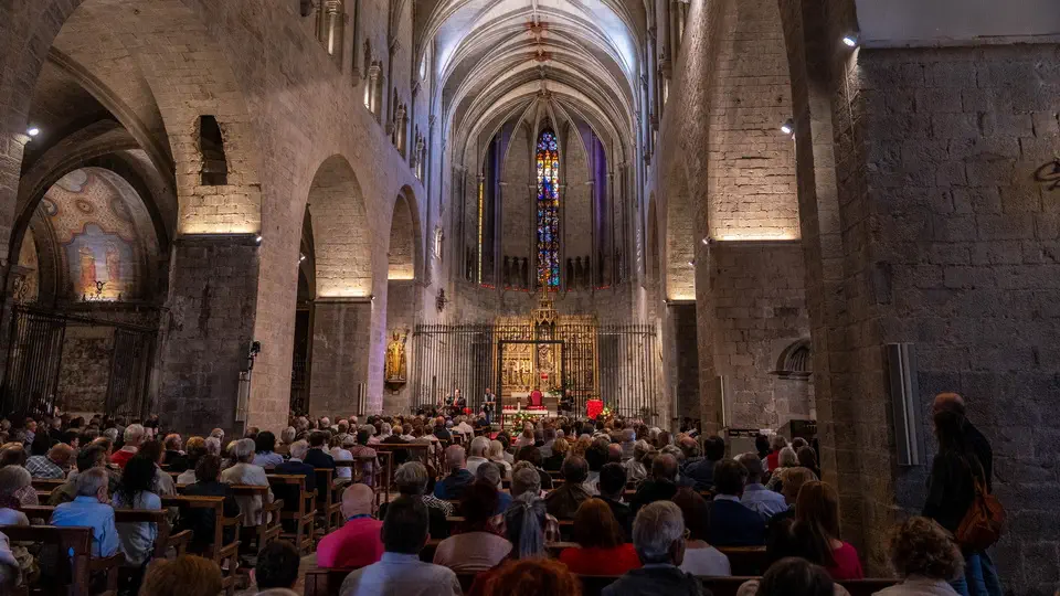 Wnętrze Katedry w Gironie, Hiszpania.