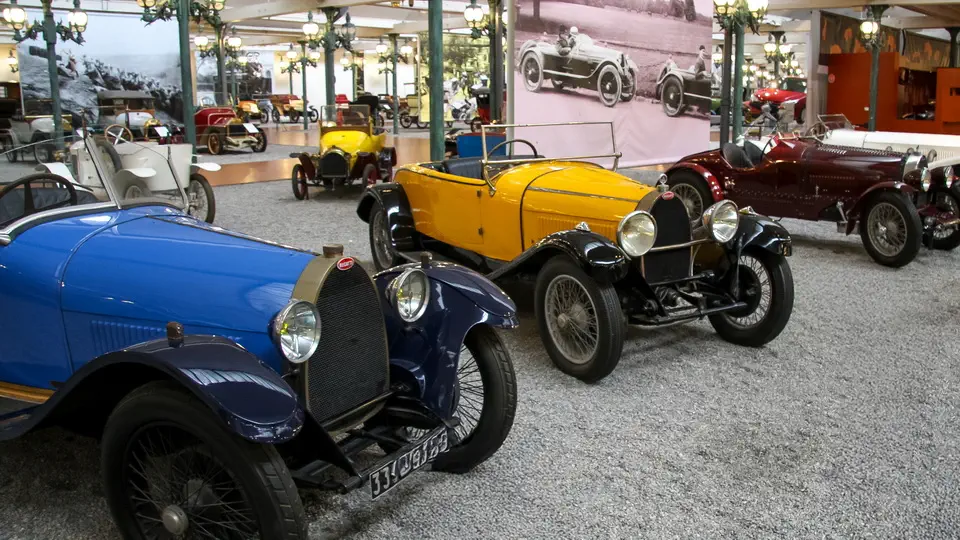 Muzeum Samochodów w Miluzie — Cite de L'Automobile.