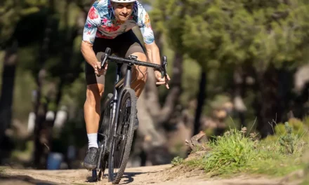 Rama aluminiowa, stalowa czy karbonowa – którą wybrać do gravela?