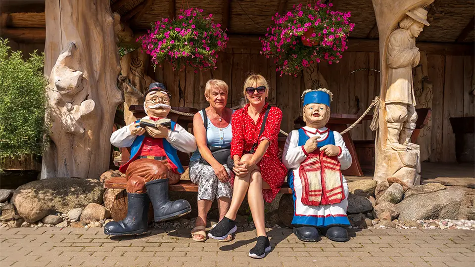 Kaszubski Park Miniatur we wsi Strysza Buda. Magdalena Kiżewska, Wanda Bonk.