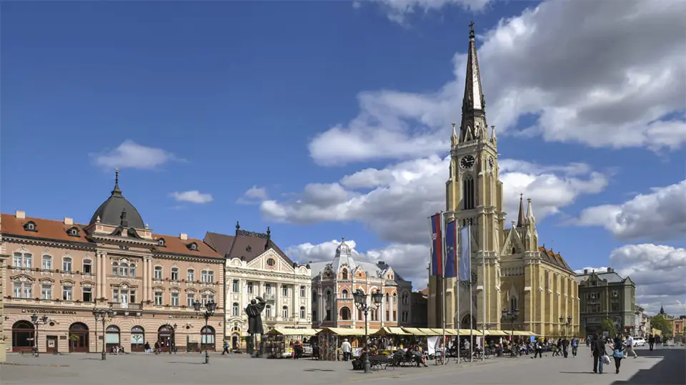 Miasto Nowy Sad w Serbii.