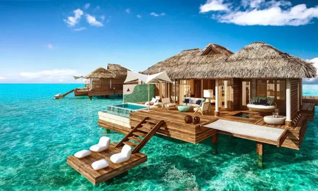 Luksusowe beach resorty na jesień – od Malediwów po Karaiby