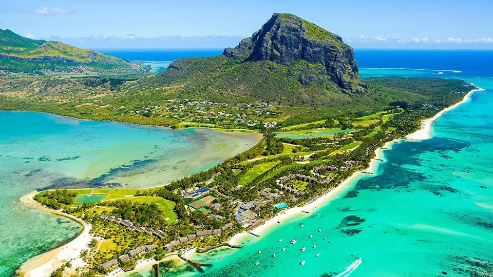 Luksusowe beach resorty.