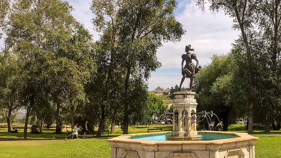 Węgry Eger i Dolina Pięknej Pani.