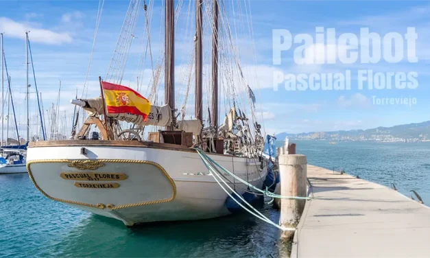 Żaglowiec Pascual Flores pływające muzeum z Torrevieja